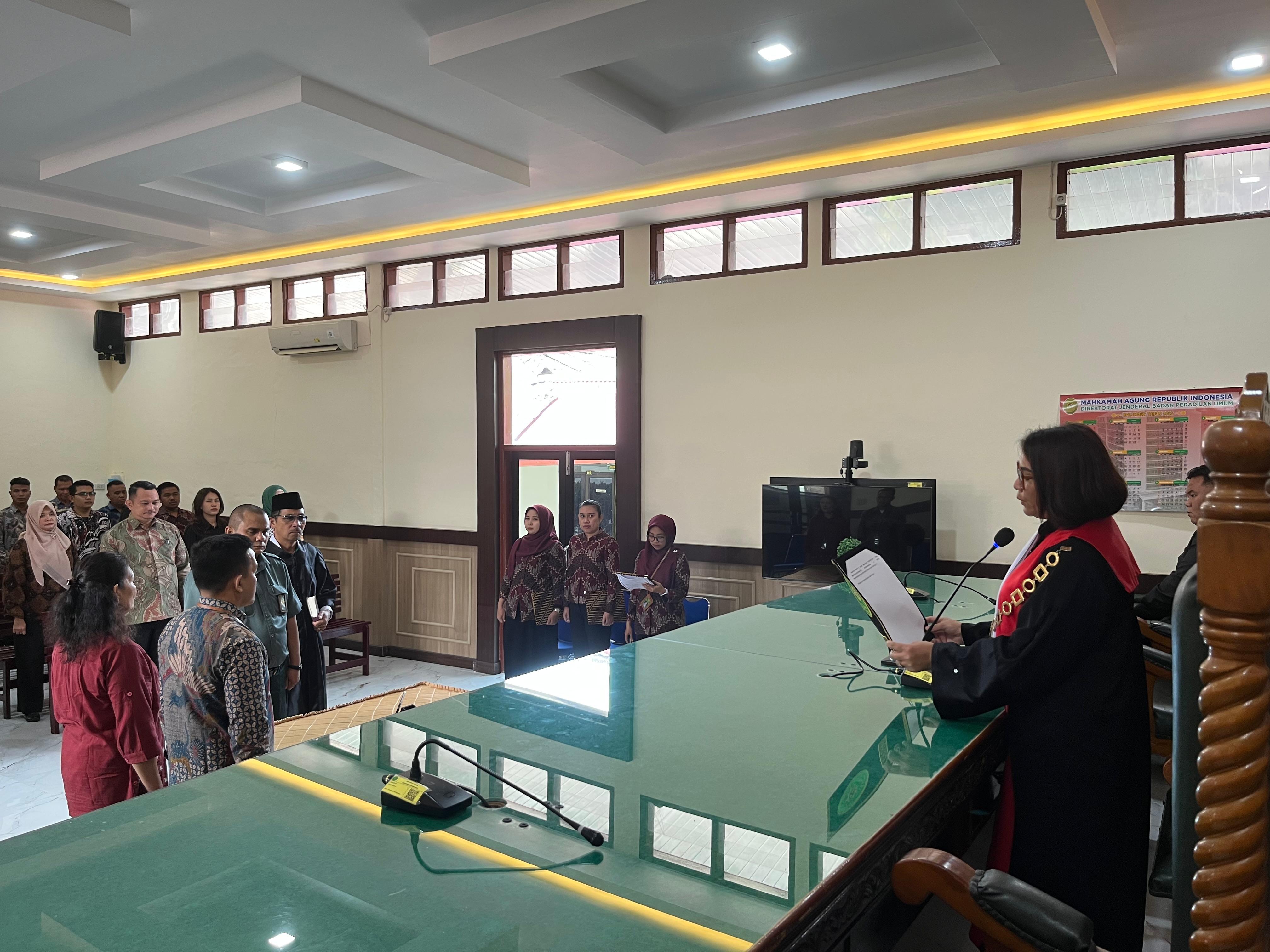 Pelantikan dan Pengambilan Sumpah Jabatan Jurusita Pengadilan Negeri Simalungun Pelantikan dan Pengambilan Sumpah Jabatan Jurusita Pengadilan Negeri Simalungun